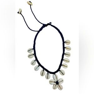 Tulum Natural  Flower Shell Necklace